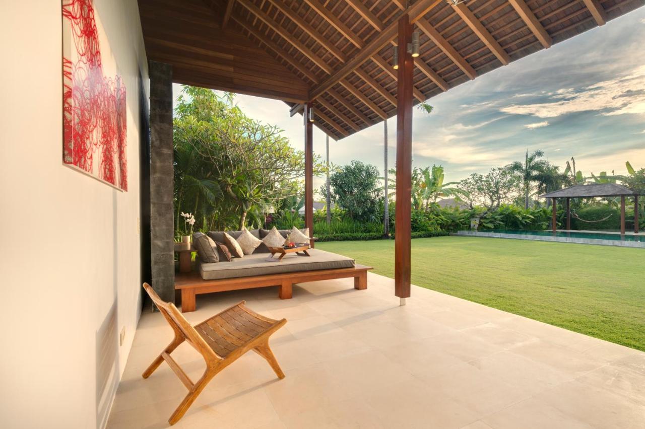 Villa Kavya - 8-Minute Walk From Berawa Beach Canggu Dış mekan fotoğraf