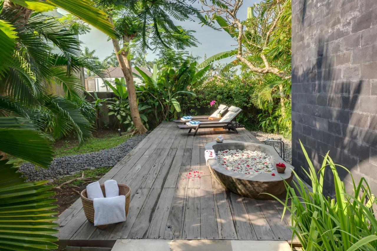 Villa Kavya - 8-Minute Walk From Berawa Beach Canggu Dış mekan fotoğraf