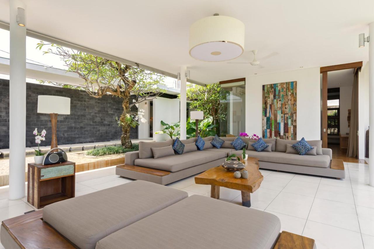 Villa Kavya - 8-Minute Walk From Berawa Beach Canggu Dış mekan fotoğraf