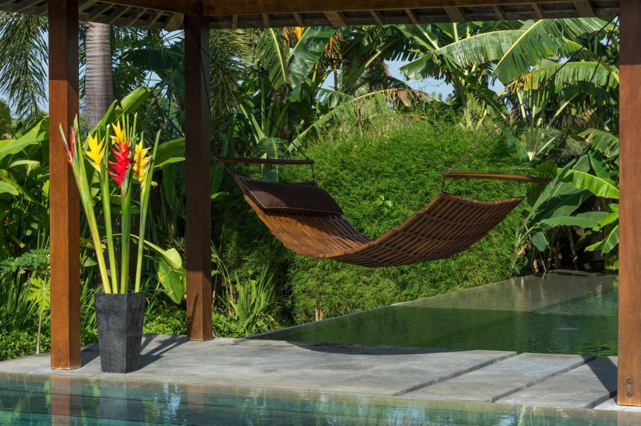Villa Kavya - 8-Minute Walk From Berawa Beach Canggu Dış mekan fotoğraf